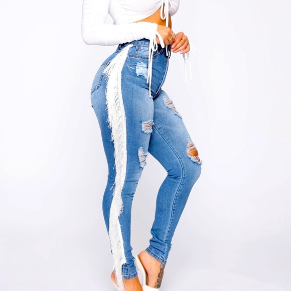 High rise medium wash jeans with fringe - Picture 1 of 7